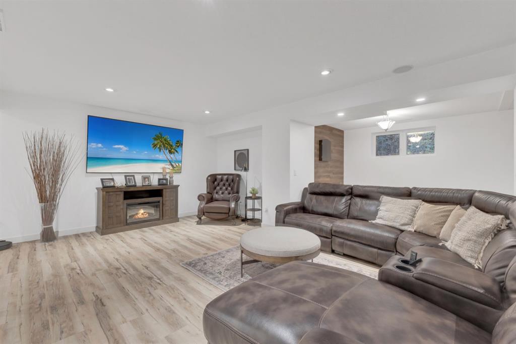Picture for 15 Creek Road  https://www.cirrealty.ca/reb/cara/8/A2266778_40.jpg