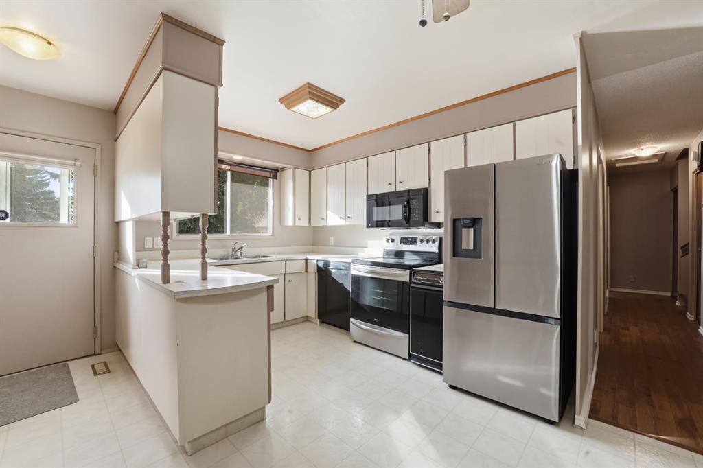 Picture for 20 Allsop Close  https://www.cirrealty.ca/reb/cara/8/A2266978_13.jpg