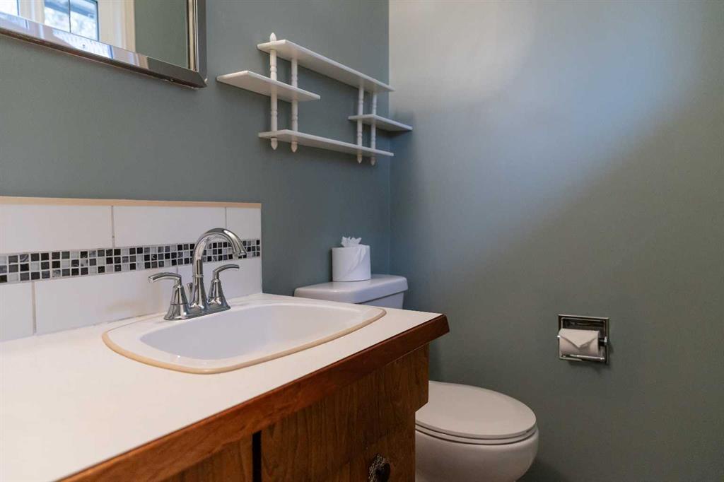 Picture for 21 Watson Street  https://www.cirrealty.ca/reb/cara/8/A2267608_25.jpg