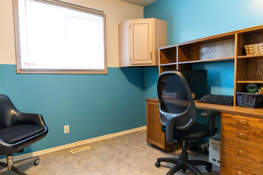 Picture for 21 Watson Street  https://www.cirrealty.ca/reb/cara/8/A2267608_27.jpg