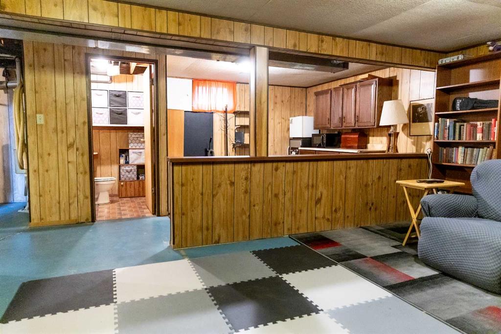 Picture for 21 Watson Street  https://www.cirrealty.ca/reb/cara/8/A2267608_34.jpg