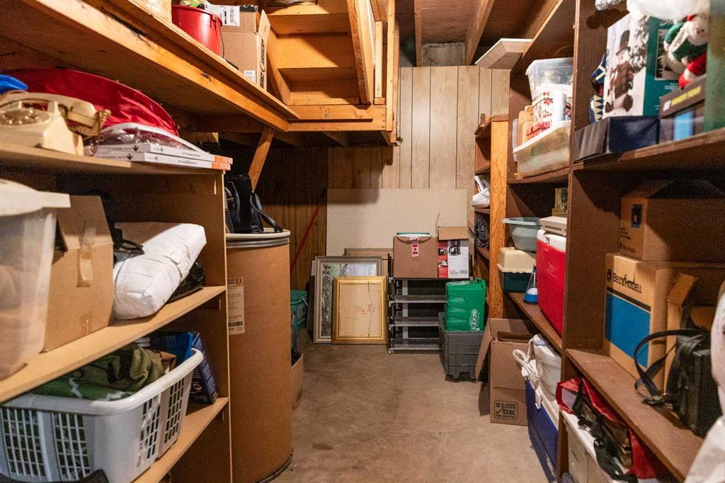 Picture for 21 Watson Street  https://www.cirrealty.ca/reb/cara/8/A2267608_38.jpg