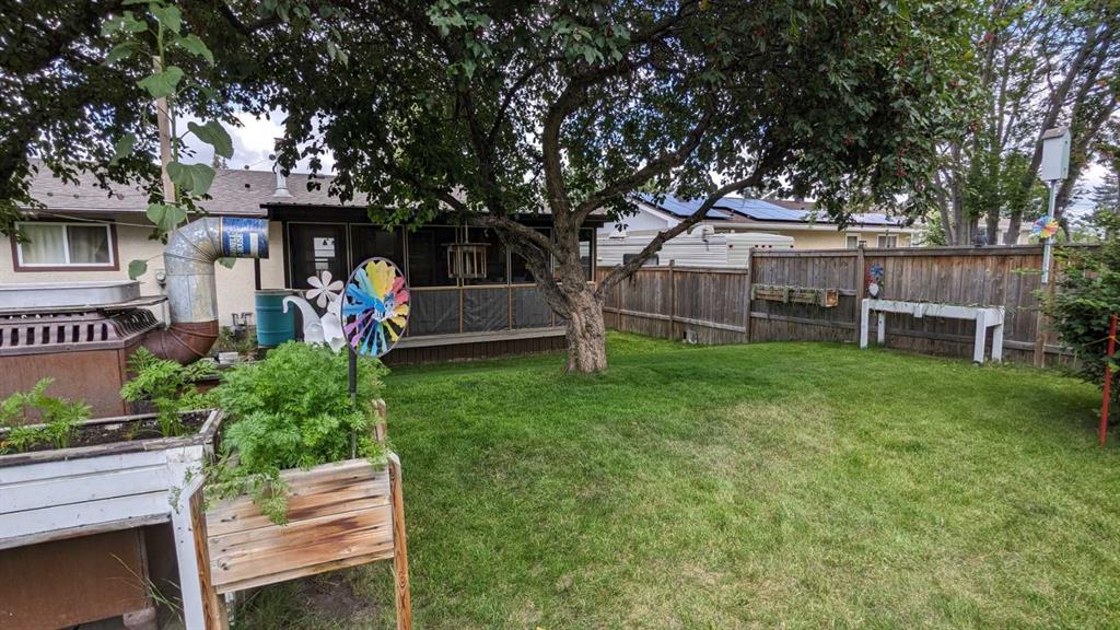 Picture for 21 Watson Street  https://www.cirrealty.ca/reb/cara/8/A2267608_45.jpg