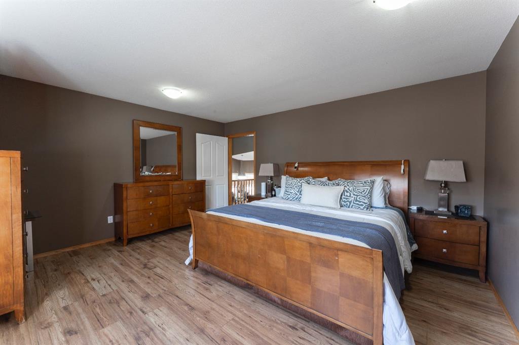 Picture for 14 Riviera Drive  https://www.cirrealty.ca/reb/cara/8/A2267638_16.jpg