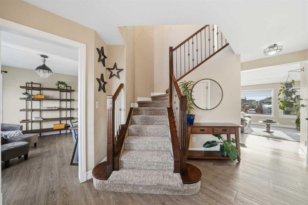 Picture for 9 Woodbine Close 