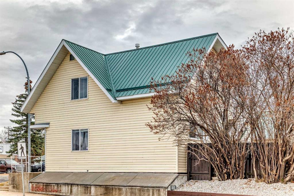 Picture for 2035 20TH Avenue 