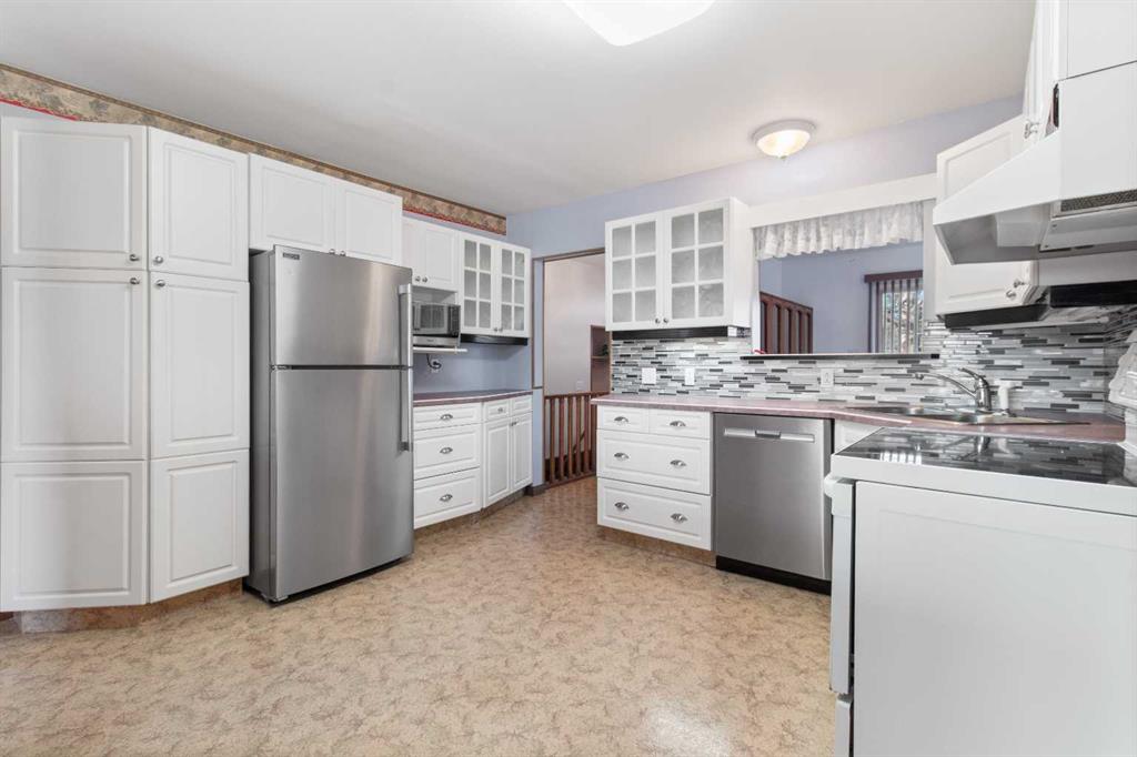 Picture for 21 Freemont Close 