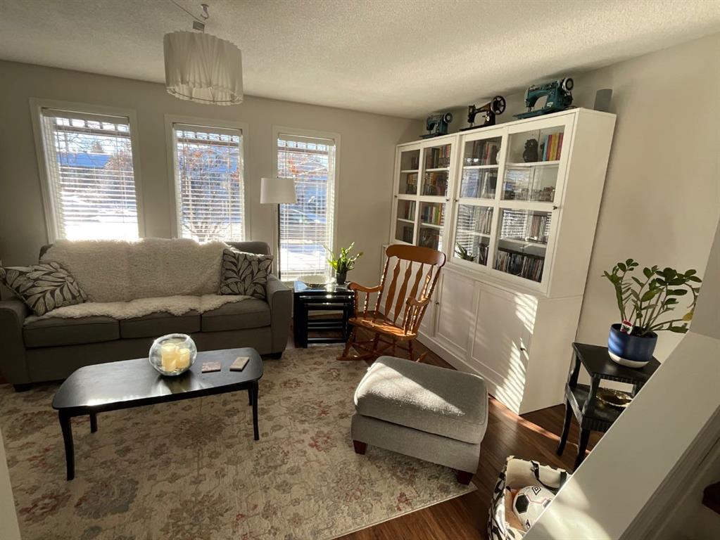 Picture for 34 Roland Street 