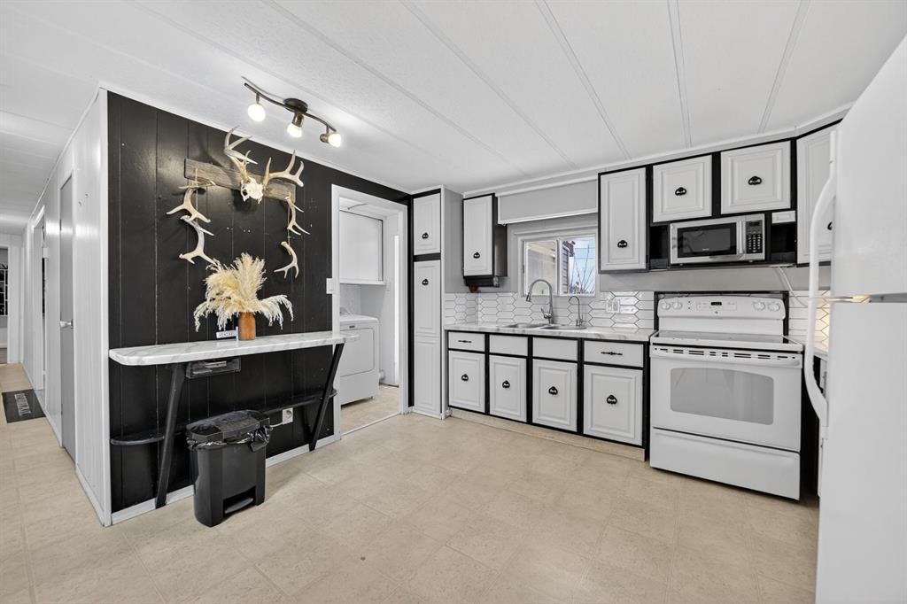 Picture for 220 5 Street NW