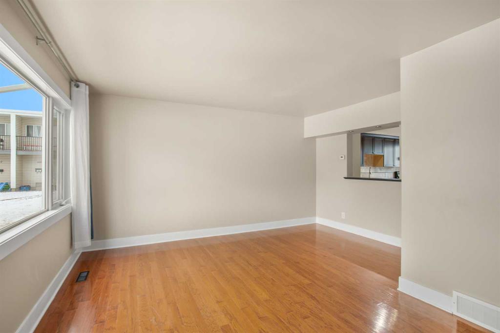 Picture for 502, 4719 33 Street 