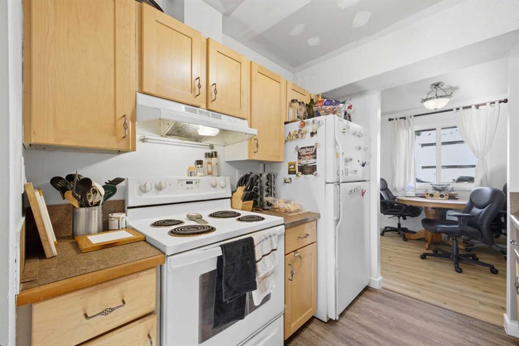 Picture for 34, 5935 63 Street 