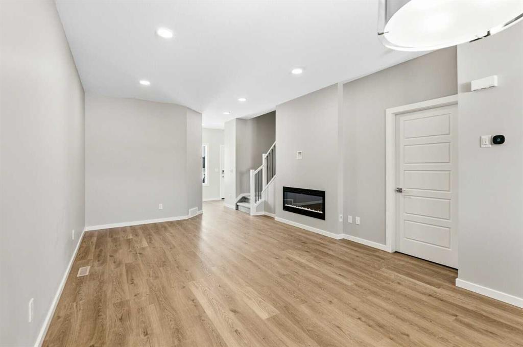 Picture for 145 Lincoln Crescent 