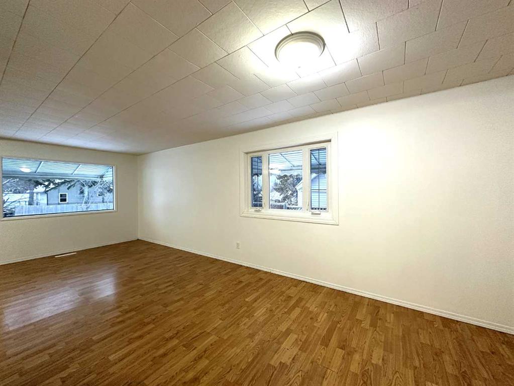 Picture for 4508 42 Avenue 