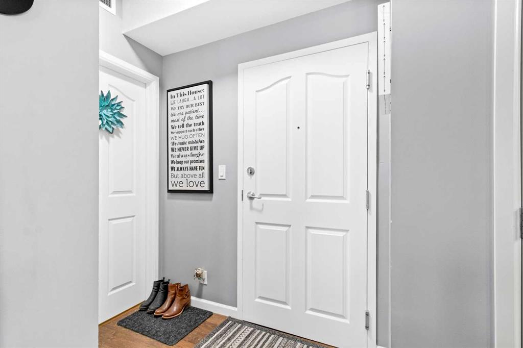 Picture for 307, 5040 53 Street 