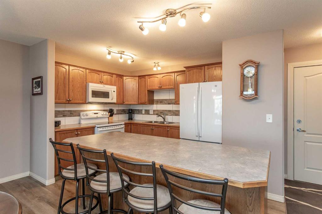 Picture for 202, 4425 HERITAGE Way 