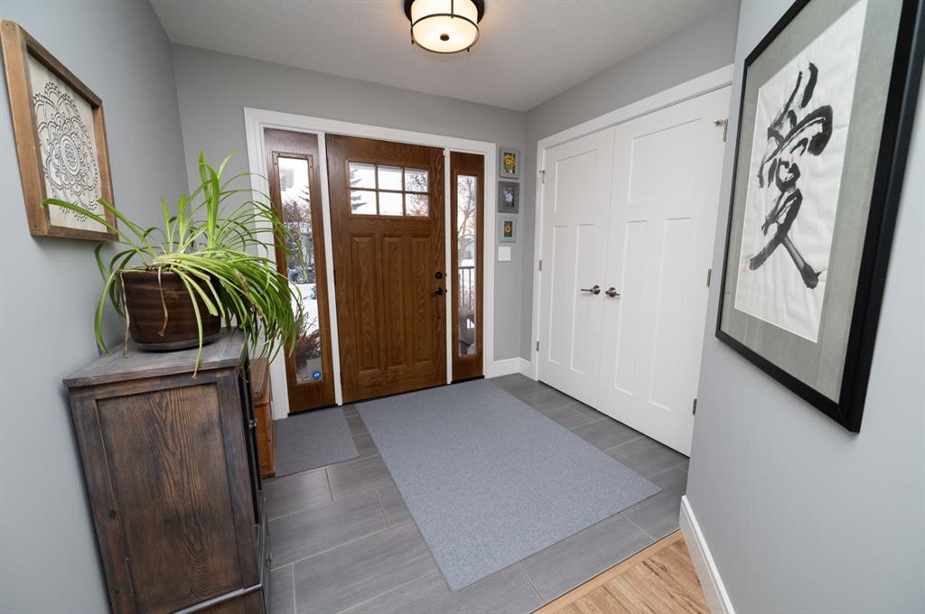 Picture for 4080 52 Street 