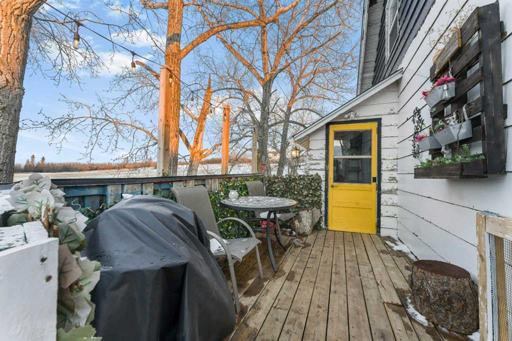 Picture for 1-4, 320075 Range Road 240  