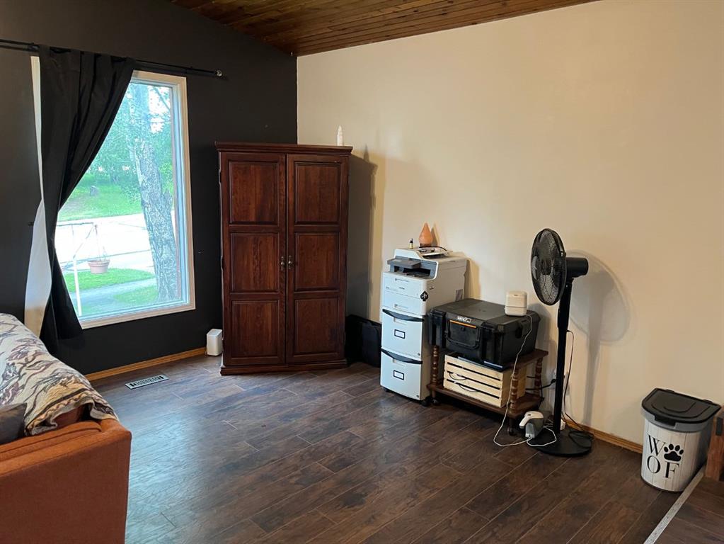 Picture for 4833 47 Street 