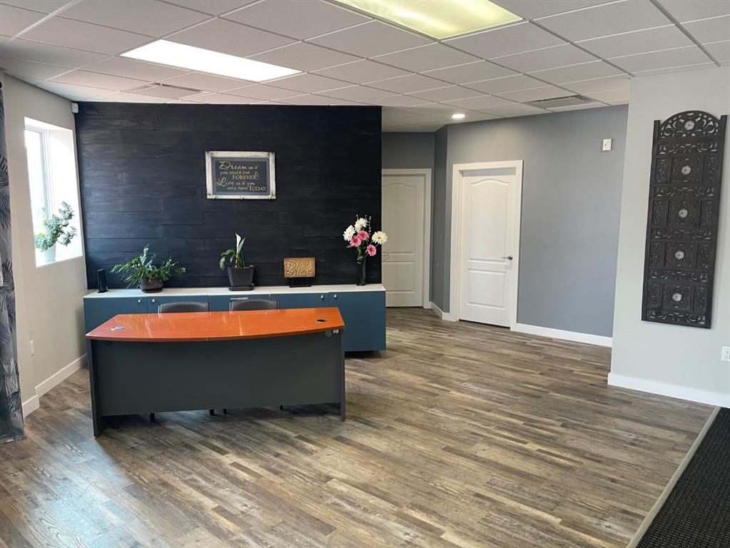 Picture for 4803 50 Avenue 