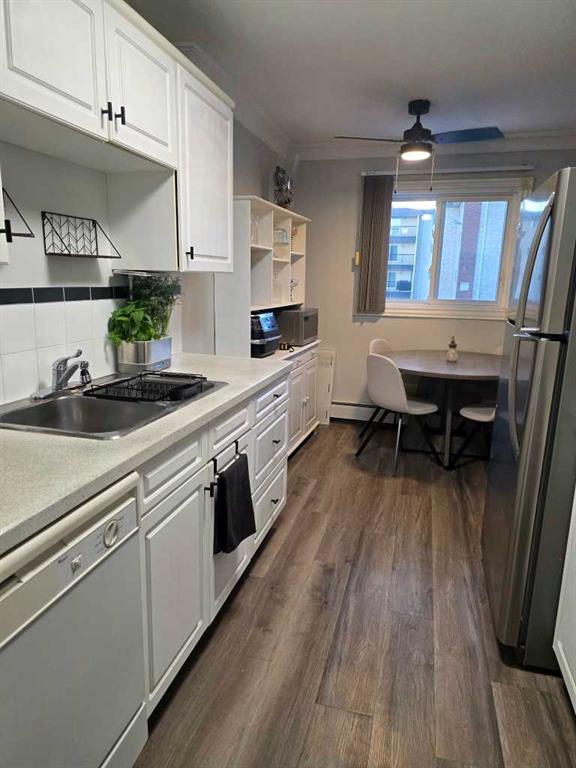 Picture for 206, 4732 54 Street 