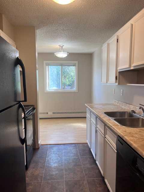 Picture for 202, 49 Bennett Street 