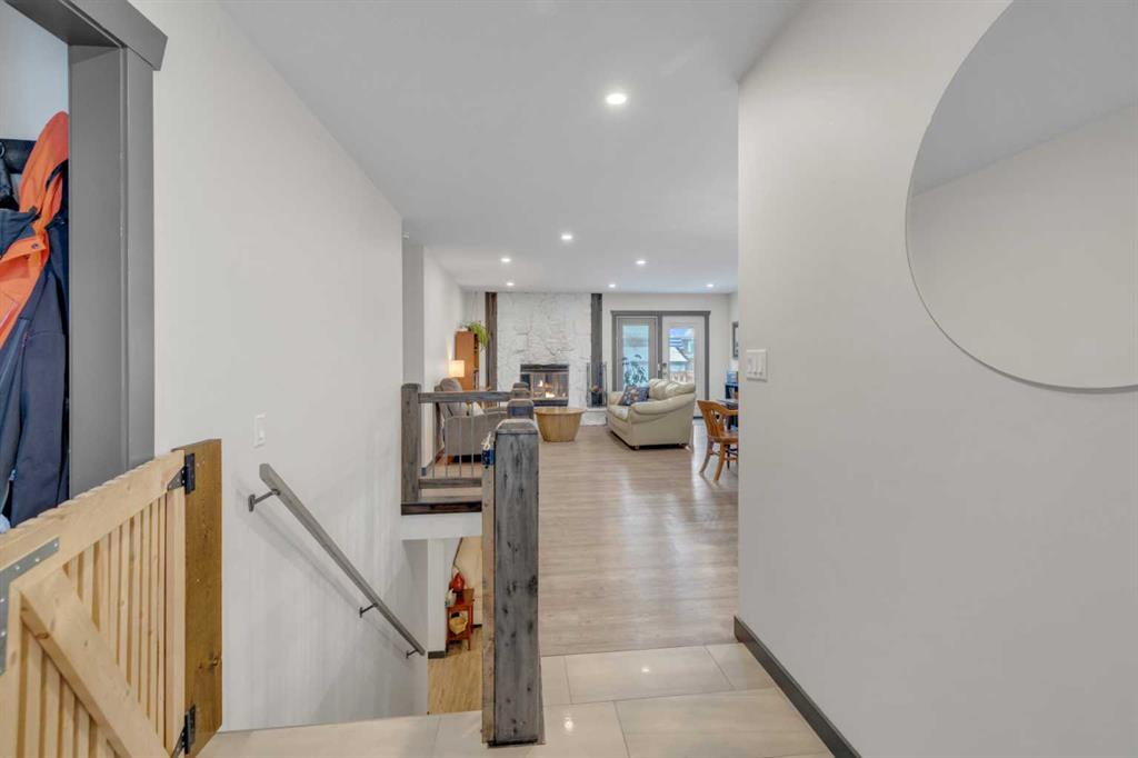 Picture for 20 Woodland Crescent 