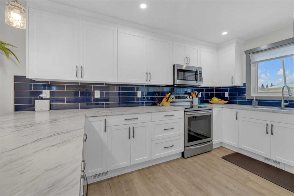 Picture for 20 Woodland Crescent 