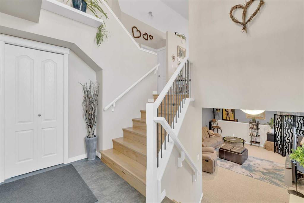 Picture for 24 Lincoln Street S