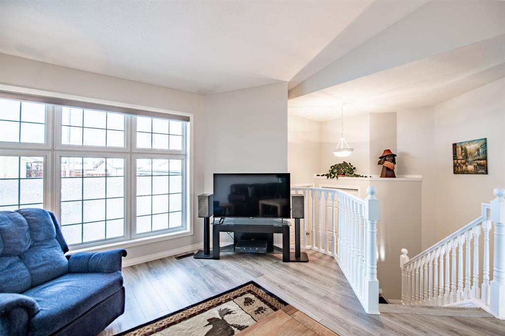 Picture for 82 Westglen Boulevard 