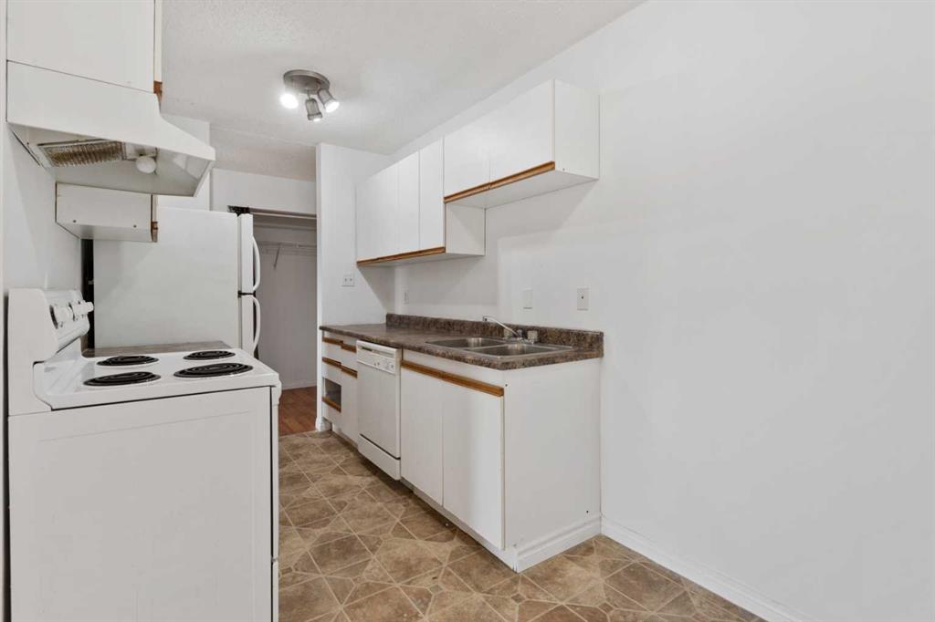 Picture for 306, 114 Mount Pleasant Drive 