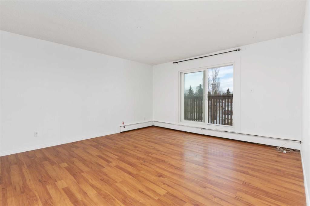 Picture for 306, 114 Mount Pleasant Drive 