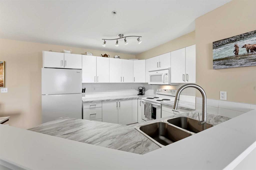 Picture for 112, 3 Broadway Rise 