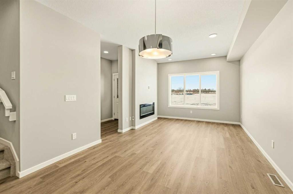 Picture for 151 Lincoln Crescent 