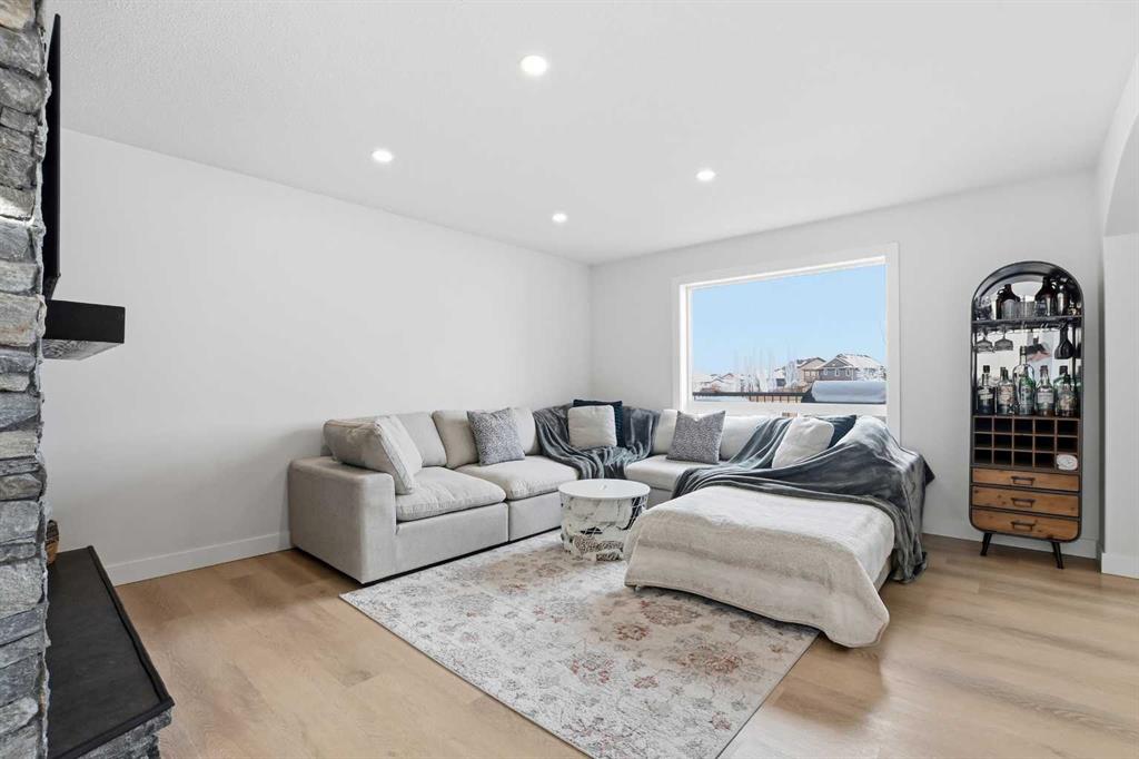 Picture for 126 Larsen Crescent 