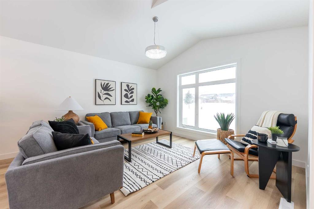 Picture for 4812 55 Avenue 