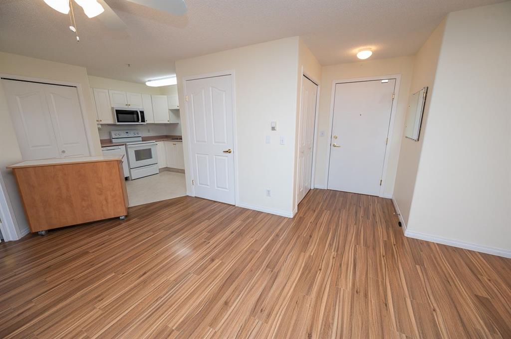 Picture for 233, 56 Carroll Crescent 