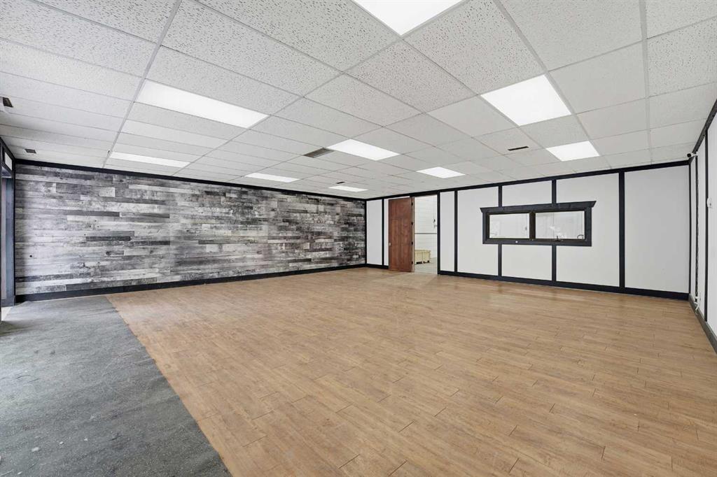 Picture for 1 &amp; 3, 7611 49 Avenue 