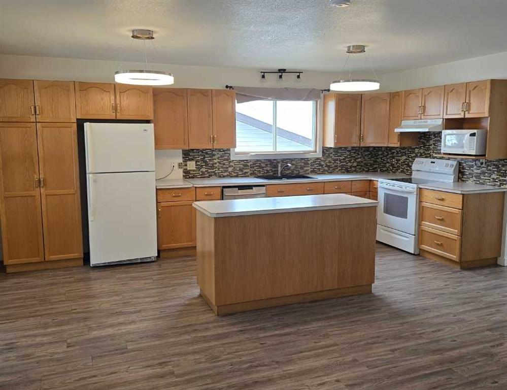 Picture for 45062, Range Road 125  