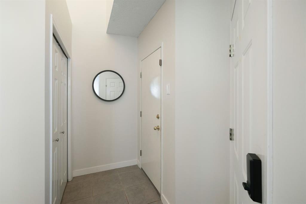 Picture for 65 Macewan Ridge Circle NW