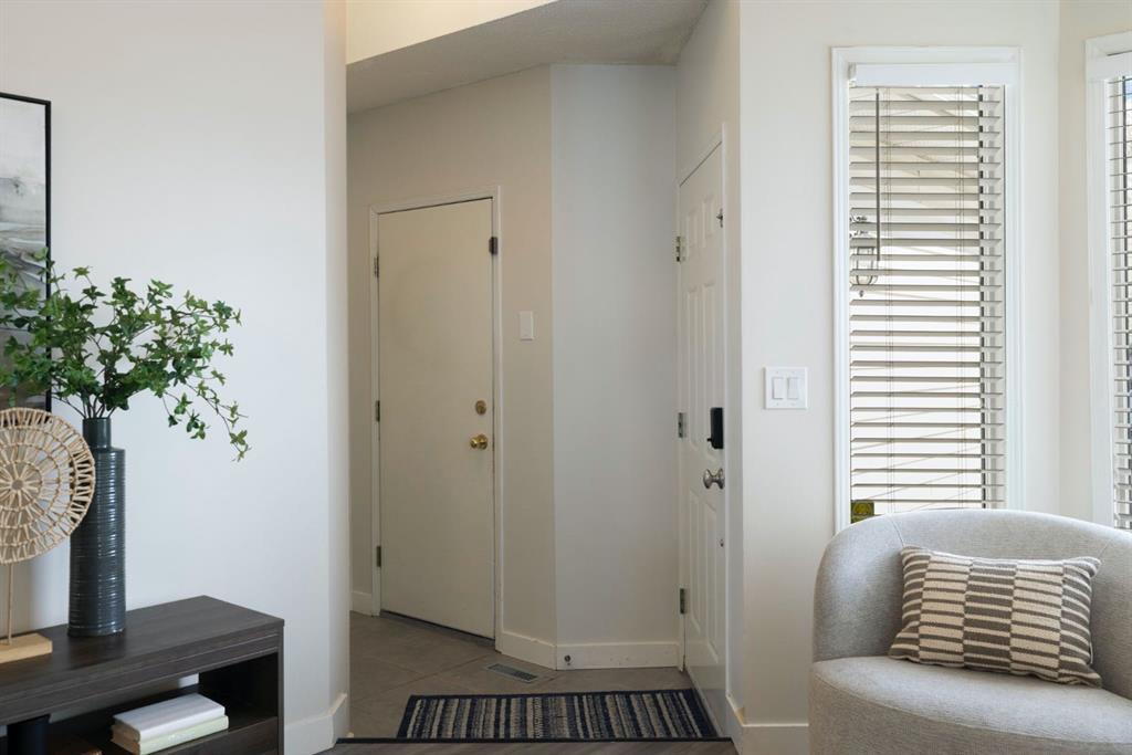 Picture for 65 Macewan Ridge Circle NW