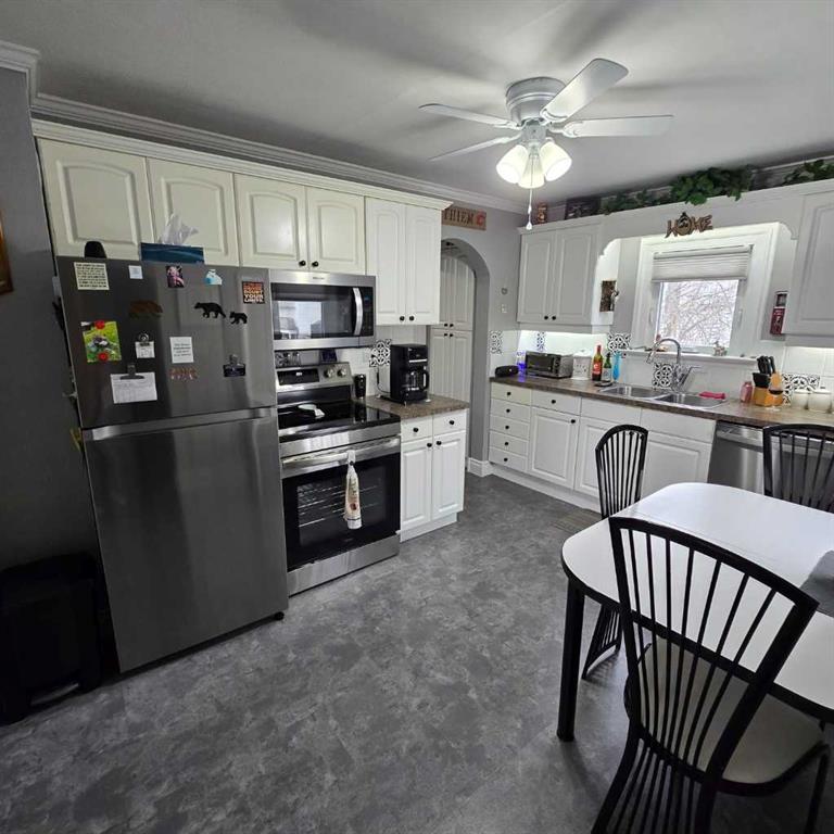 Picture for 5013 49 Street 