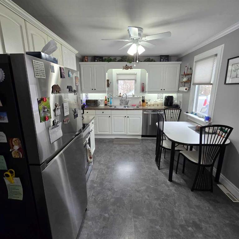 Picture for 5013 49 Street 