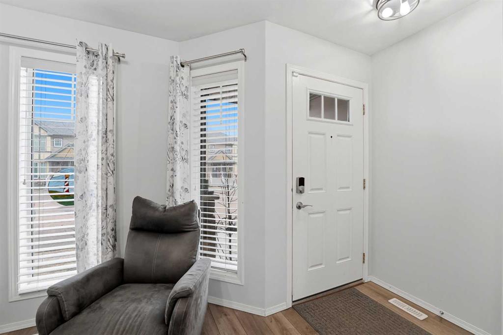 Picture for 1005, 30 Carleton Avenue 