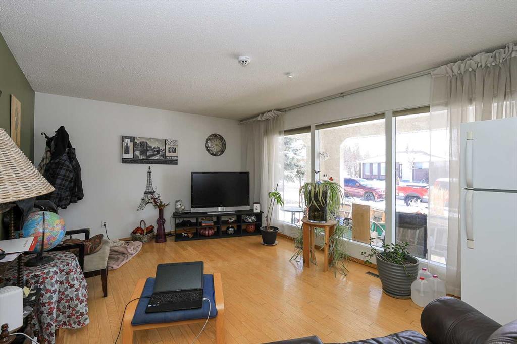 Picture for 98 Welton Crescent 