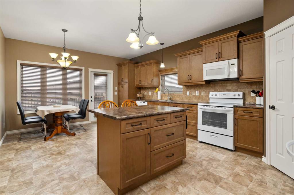 Picture for 7506 37A Avenue 