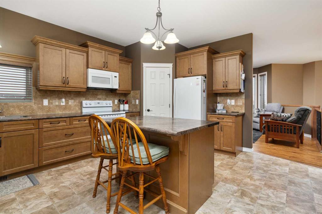 Picture for 7506 37A Avenue 