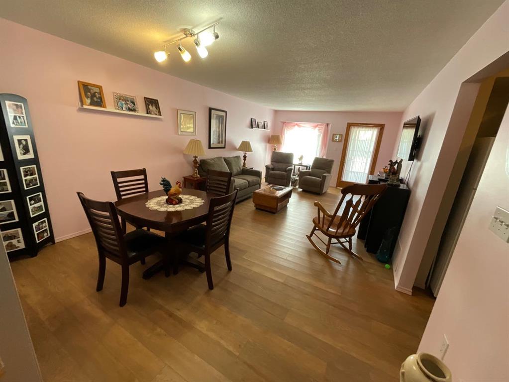 Picture for 4630 42 StreetCrescent 