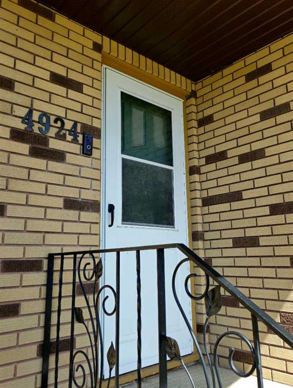 Picture for 4924 39 Street 