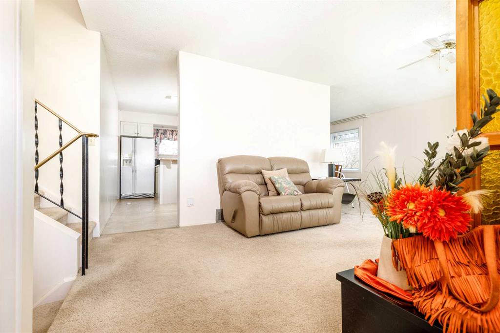 Picture for 90 Welton Crescent 