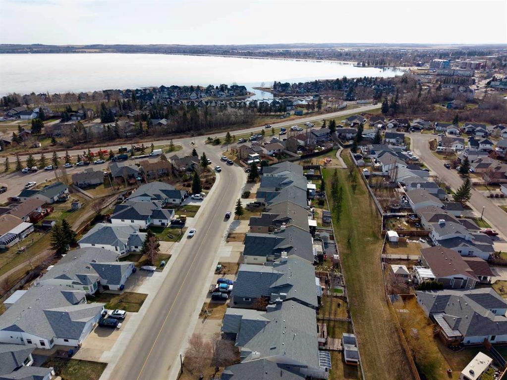 Picture for 23 Wildrose Drive N